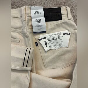 LEVI’s MADE & CRAFTED 1980’s 501 Original Fit Selvedge Men’s Jeans (SIZE 31x32)